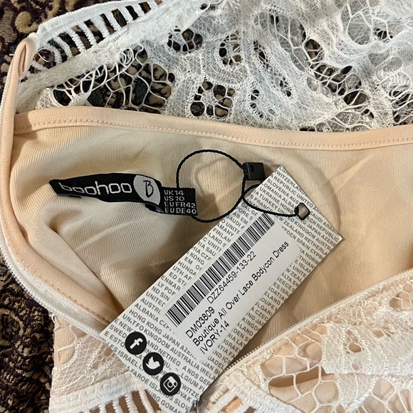 Lace Bodycon Mini Dress, size 10 - Picture 3 of 6